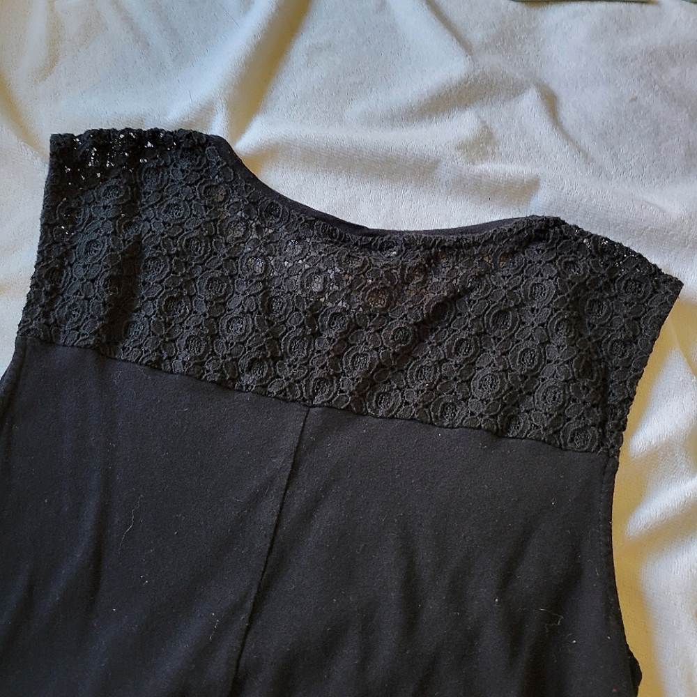 Old Navy Black Lace Shoulder Tank
